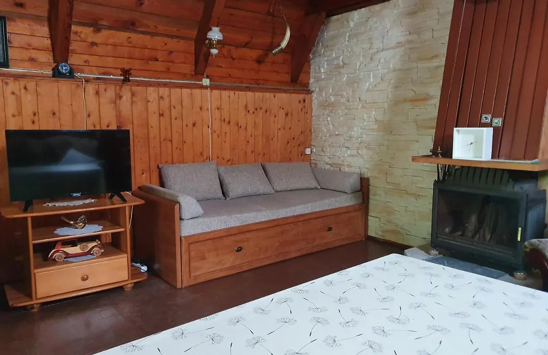 Dwa prywatne domki letniskowe nad Jeziorem Łukcze-1