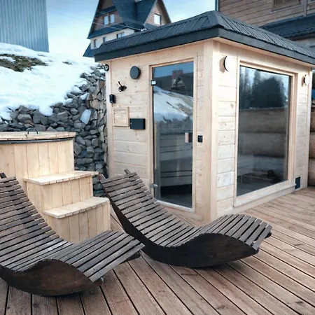 Domek Góralski Niedźwiedzia Gawra&Sauna, Balia by RentiloPL-3