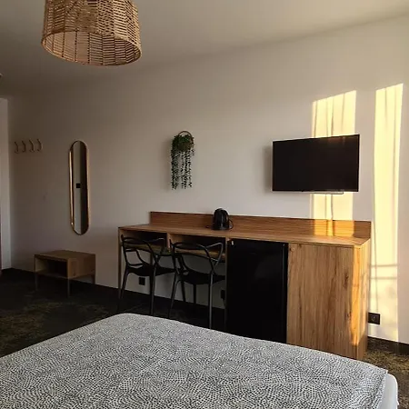 NA FALI Pokoje i Apartamenty-2