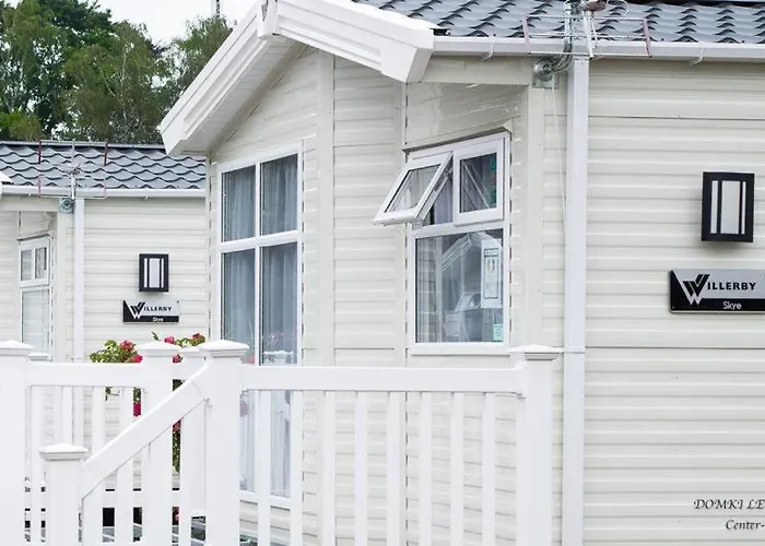 Domki Center- Camp Jarosławiec