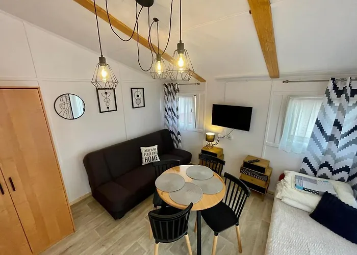 Domki Promyk Mrzeżyno