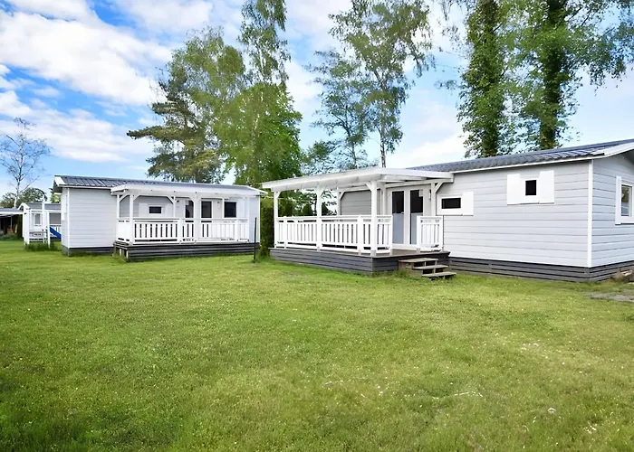 Delta Mare - Ferienhaus Kapitaen - 250M Zum Strand Dziwnów