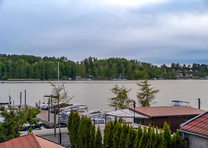 Domek nad jeziorem, Mikołajki
