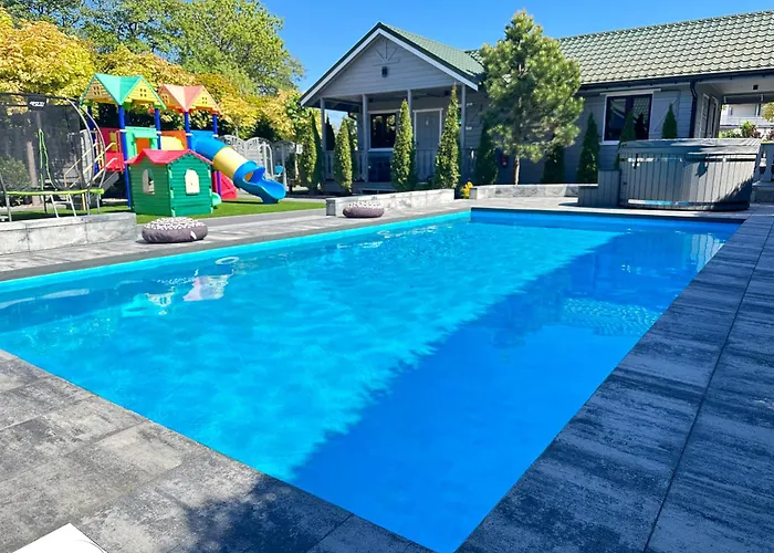 Domki Letniskowe Bursztynek Dąbki