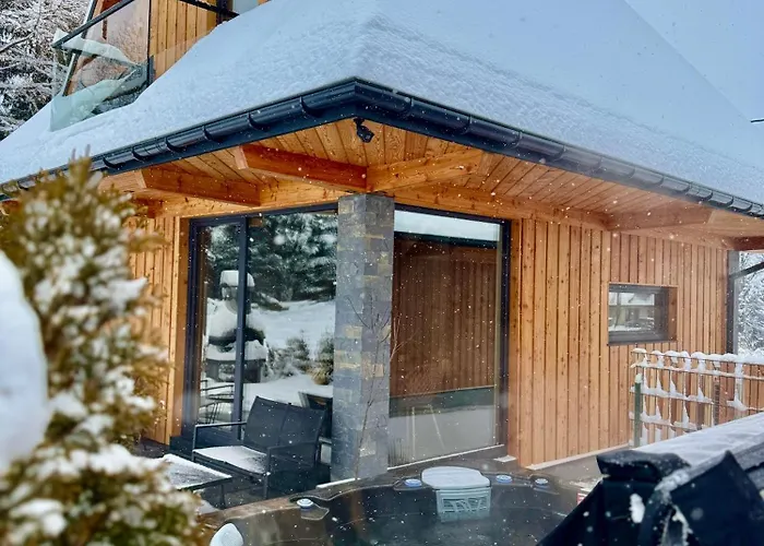 Domki Siodemka 7a 7b jacuzzi tylko dla Ciebie 7b z klimatyzacją w lecie Zakopane