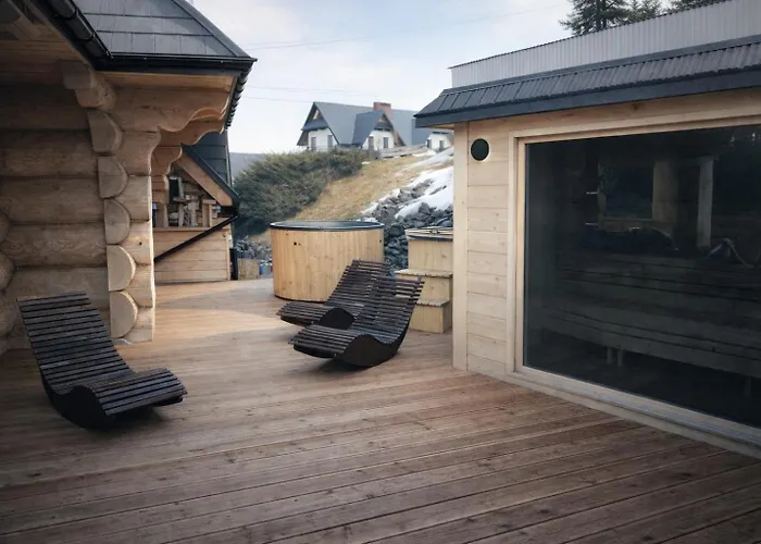 Domek Góralski Niedźwiedzia Gawra&Sauna, Balia by RentiloPL Poronin