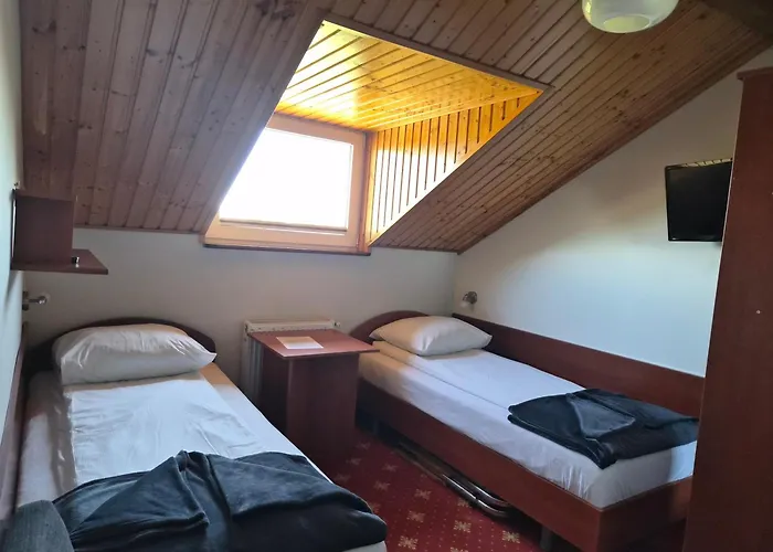 Domki, Apartamenty i Restauracja Włóczęga Gąski
